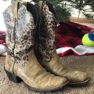 Ariat cowgirl boots